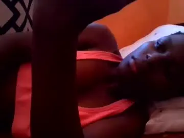 Sweetvallerie  live sex cam