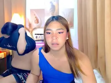 Tine_fox  live sex cam