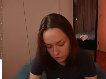 Yess_kiki  live sex cam