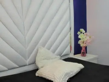 Zoesmiitt  live sex cam