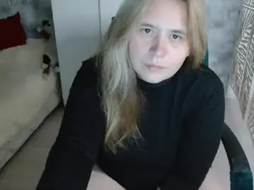 Adelinalawson  live sex cam