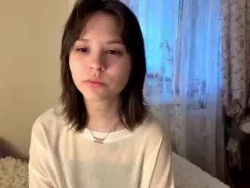 Bellahood  live sex cam