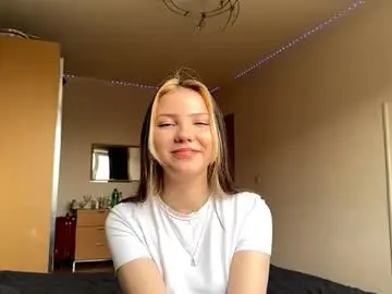 Bevvanwoert  live sex cam