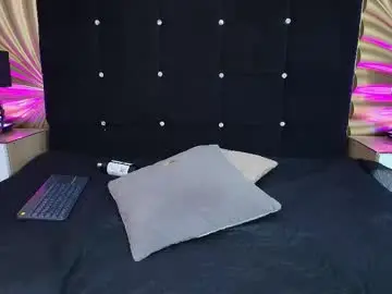 Emmily_keller  live sex cam