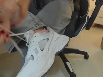 Evelin_leroy  live sex cam