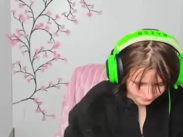 Evie_leee  live sex cam