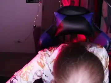 Lazy_dazzy  live sex cam