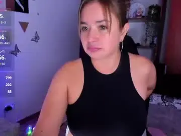 Luciamature_  live sex cam