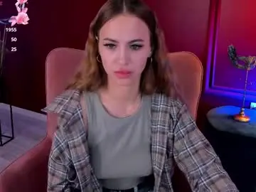 Lullyfox  live sex cam