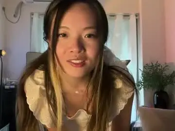 Lunalovesuuuuu  live sex cam