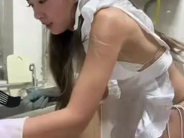 Lunalovesuuuuu  live sex cam