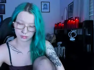 Missnikkivill  live sex cam