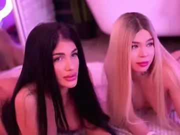 Nickybennz  live sex cam