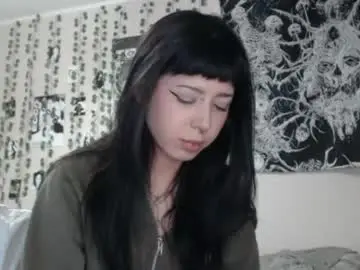 Wavy_nights  live sex cam