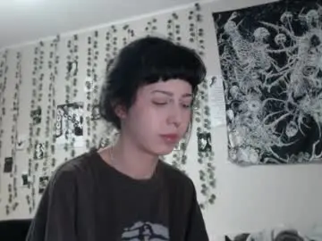 Wavy_nights  live sex cam