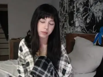 Wavy_nights  live sex cam