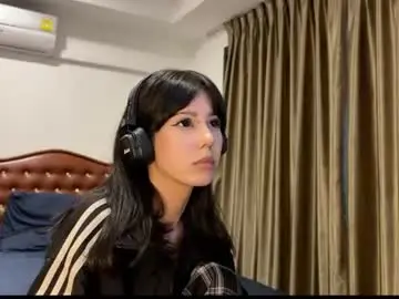 Wavy_nights  live sex cam