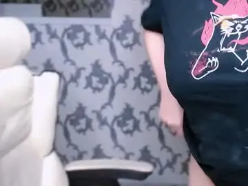 Yourkarma_2_0  live sex cam