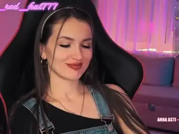 _red_hat_7  live sex cam