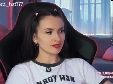 _red_hat_7  live sex cam