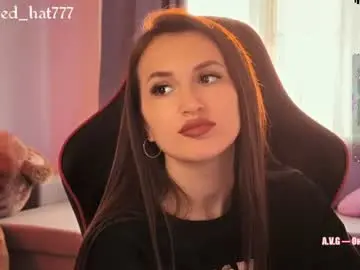 _red_hat_7  live sex cam