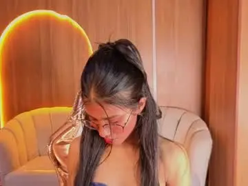 Alina_b_  live sex cam