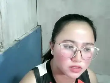 Bikaka_day  live sex cam