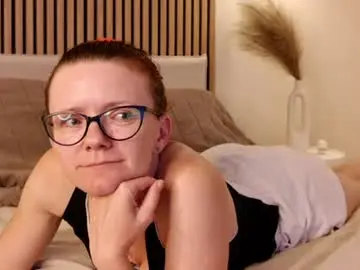 Dominiquevesper  live sex cam
