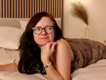Dominiquevesper  live sex cam