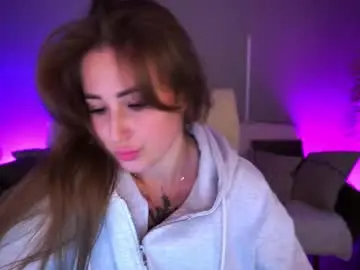 Gentleadellee  live sex cam