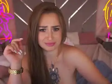 Gentleadellee  live sex cam