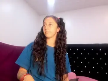 Heavy_megan  live sex cam