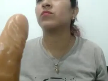 Hellennmoon  live sex cam