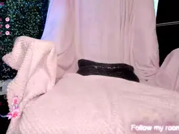 Leenylipss  live sex cam