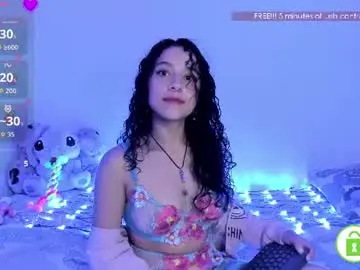 Lunamoonroe  live sex cam