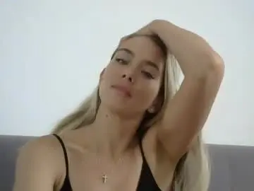 Nelly_fortu  live sex cam