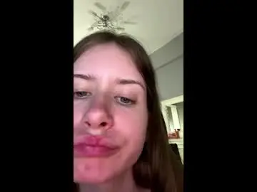 Softlygirl  live sex cam