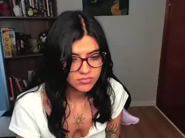 Valerie__sky  live sex cam