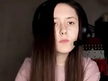 Caitlynvuono  live sex cam