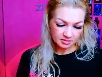 Caroline_moan  live sex cam