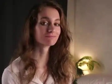 Corawinikoff  live sex cam