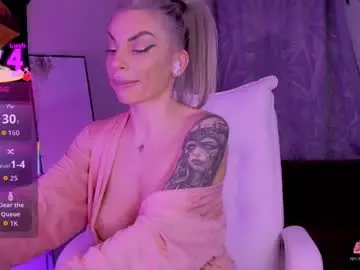 Goddessnyxluxuria  live sex cam