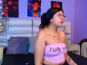 Milan_sweetie  live sex cam