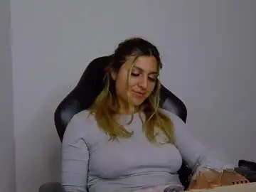 Playfulnicole  live sex cam