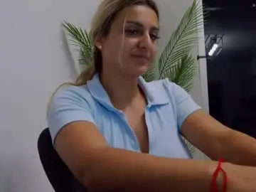 Playfulnicole  live sex cam