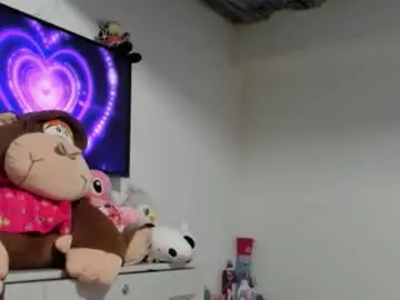 Sweet_nhaomy  live sex cam