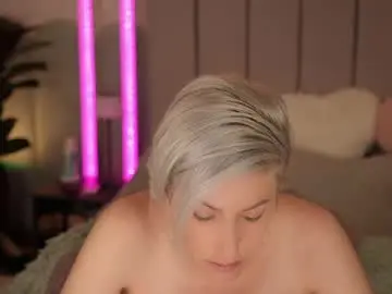 Vickysecret96  live sex cam