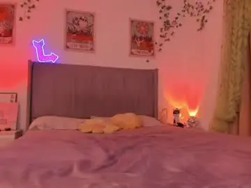 Whitekatze  live sex cam