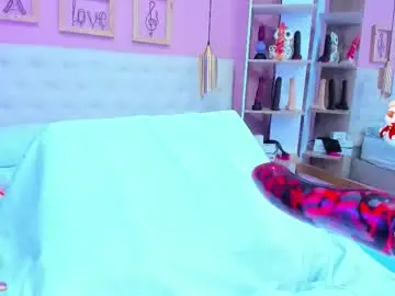 Emi_sary  live sex cam