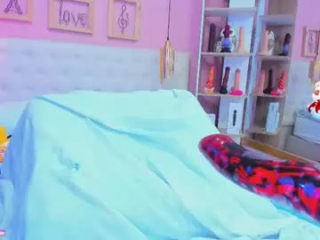 Emi_sary  live sex cam